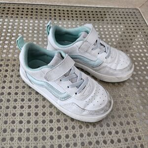 7c Vans toddler girls shoes (17euro size)